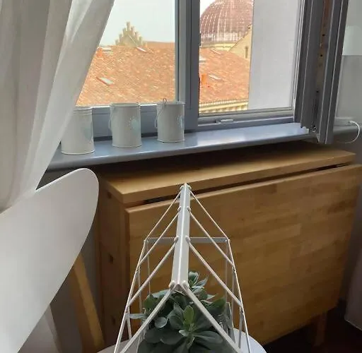 아파트 With A View *